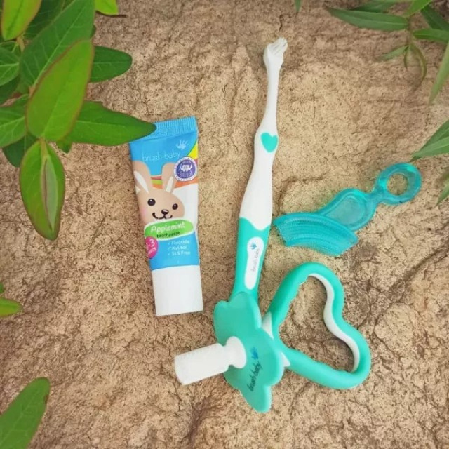 Brush Baby 矽膠固齒潔牙刷