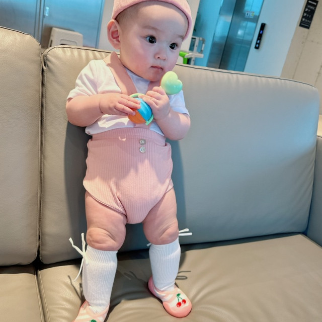 Ggomoosin 學步襪鞋 - 粉紅櫻桃 (短版)