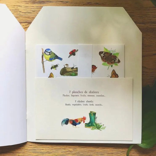 Moulin Roty 塗鴉貼紙冊1