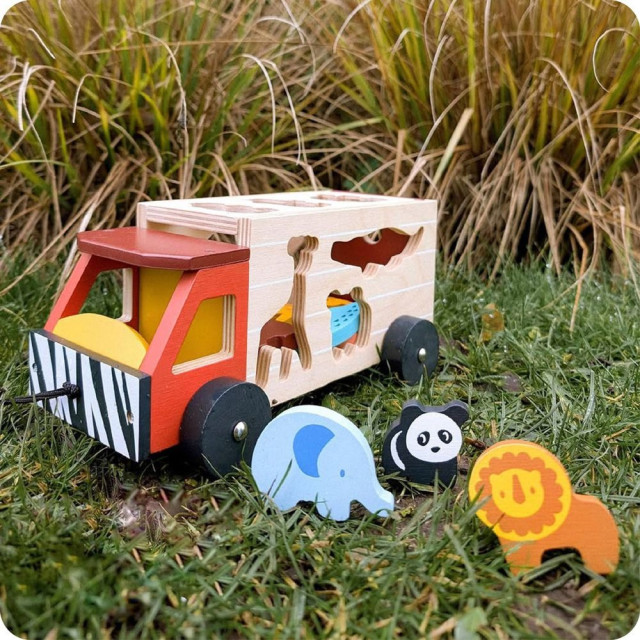 Mentari 野生動物配對手拉車