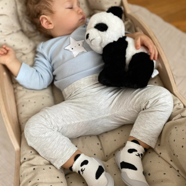 Ggomoosin 學步襪鞋 - 悠閒熊貓