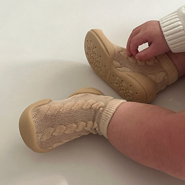 Ggomoosin 學步襪鞋 - 捲捲拿鐵