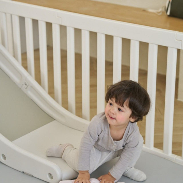 韓國ALZIPMAT 輕奢木質風圍欄S +一片式地墊S組合+溜滑梯