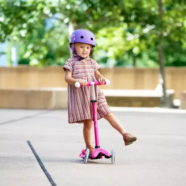 Micro 瑞士 Mini 2Grow Magic LED發光輪 成長型兒童滑板車 (可變換滑步車模式)