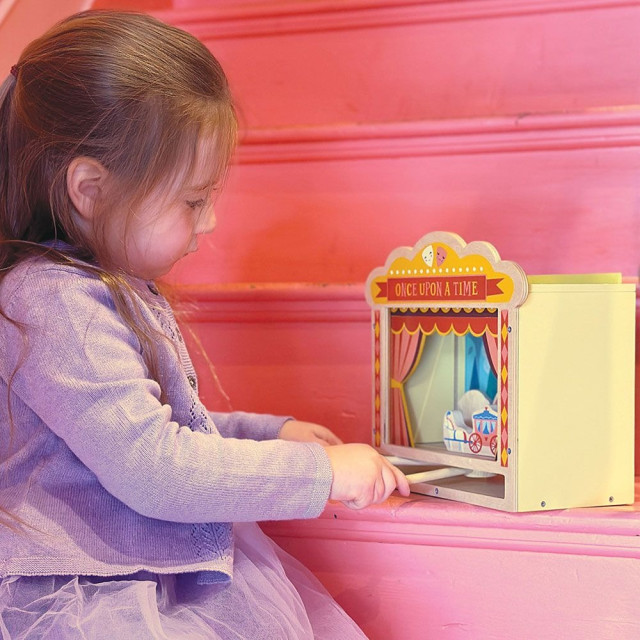 Mentari 奇幻劇場故事組