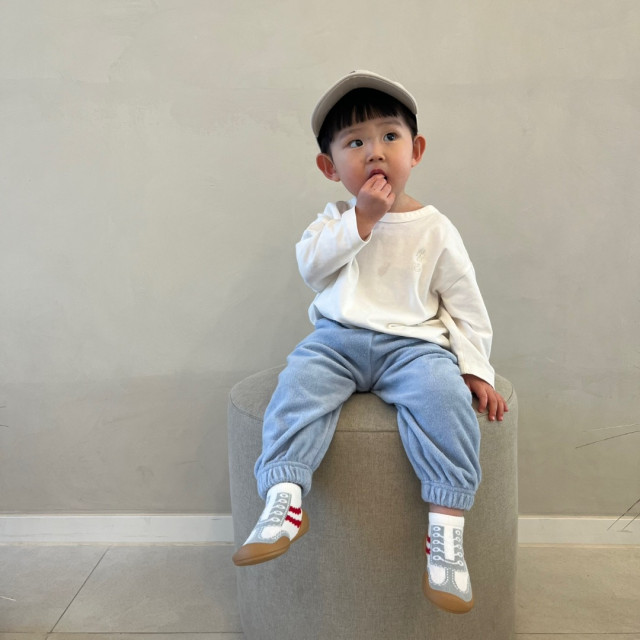 Ggomoosin 學步襪鞋 - 跑跑球鞋 (灰)