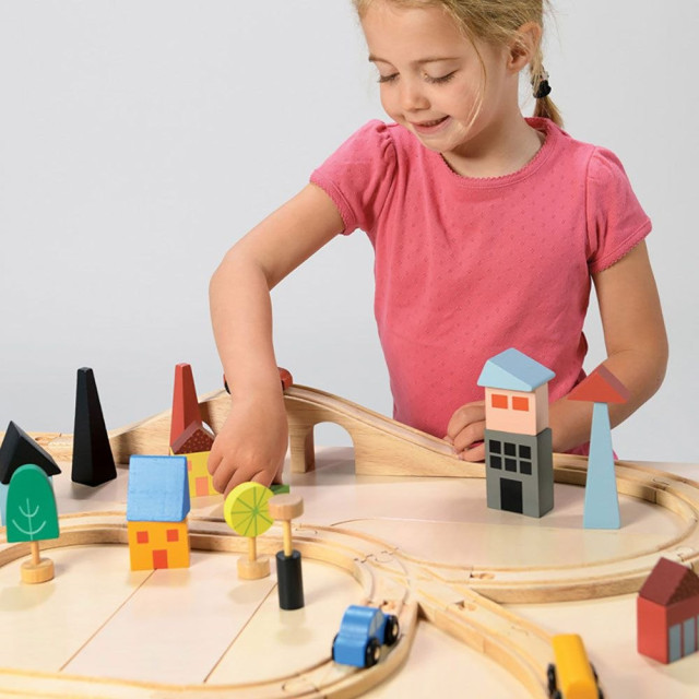 Mentari 城鎮火車軌道組