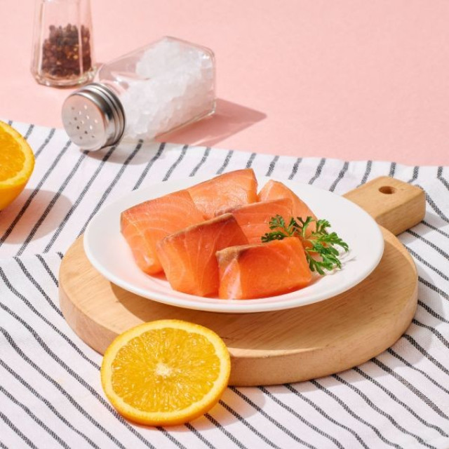 永圻 挪威鮭魚 一口魚片 120g (食用仍需留意刺)