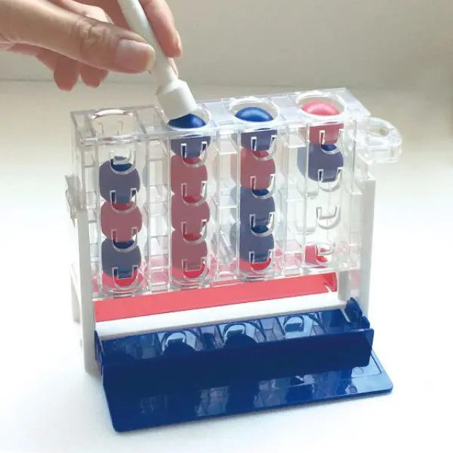 Hanayama 腦力開發系列-推推四子棋