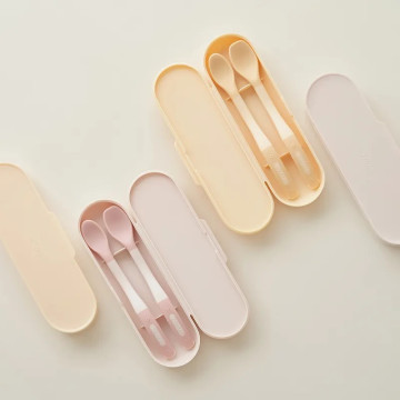 MOYUUM 韓國 彎曲餵食雙匙組