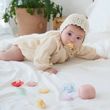 MOYUUM 韓國 透氣式矽膠奶嘴收納盒組 蝴蝶款