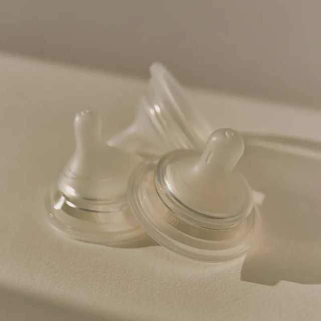 MOYUUM mov.aa圓口偏心替換奶嘴 (2入/組)