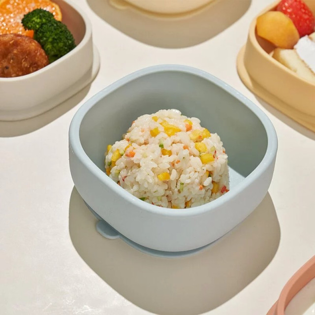 MOYUUM 韓國 白金矽膠兩用吸盤餐碗