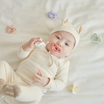 MOYUUM 韓國 全矽膠微笑奶嘴收納盒組