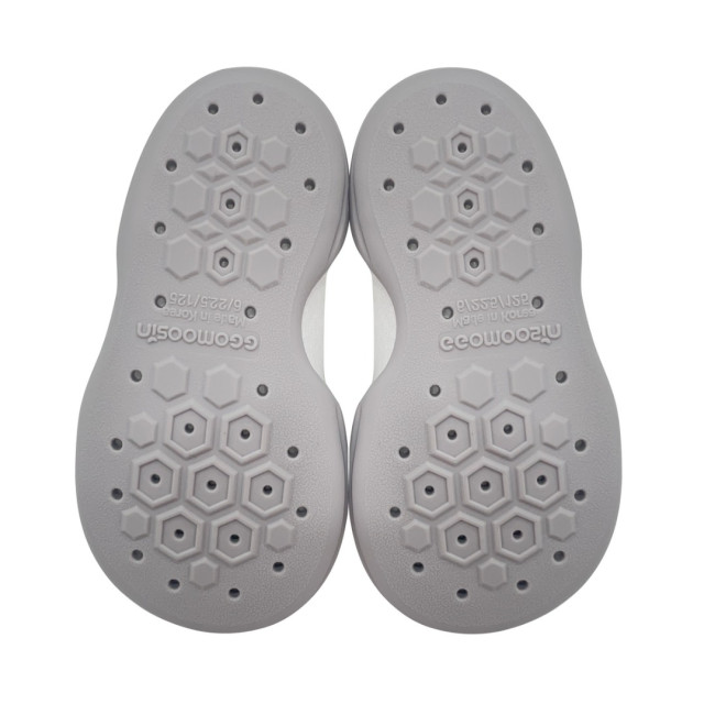 Ggomoosin 學步襪鞋 - 害羞白熊