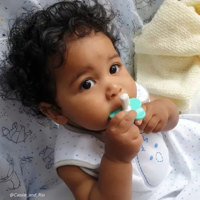 Brush Baby 新生寶寶固齒潔牙組