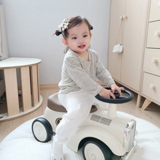 Ggomoosin 學步襪鞋 - 害羞白熊