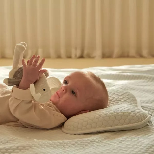 Elava 韓國 嬰兒透氣舒眠枕(附透氣及涼感枕套)