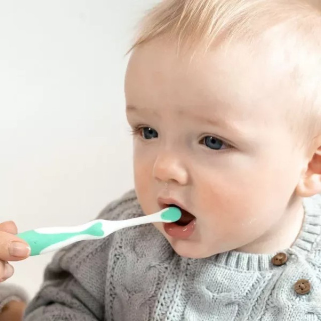 Brush Baby 新生寶寶固齒潔牙組