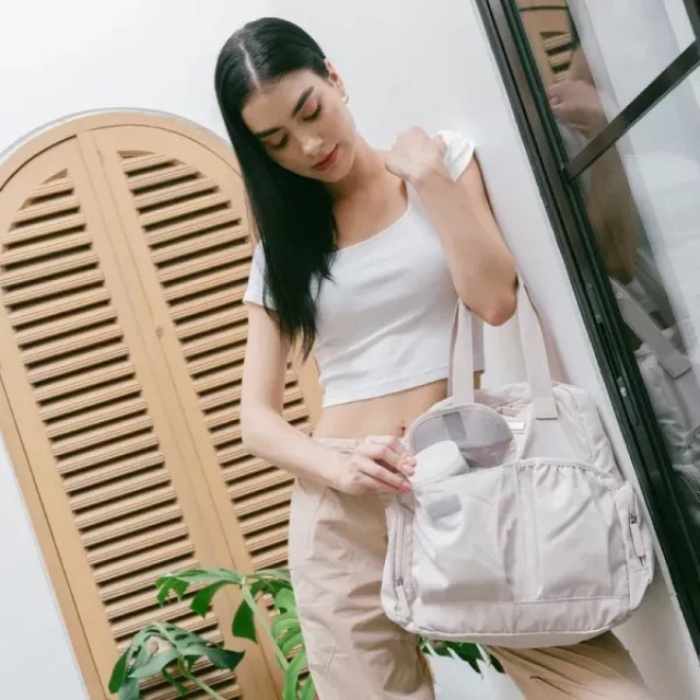 MOOIMOM 沐伊孕哺 幾何字母2-Ways防潑水媽媽包