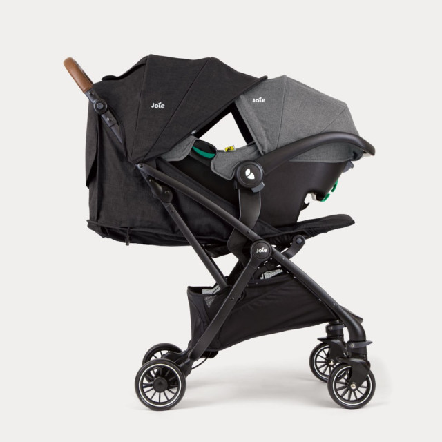 Joie tourist™自動秒收推車