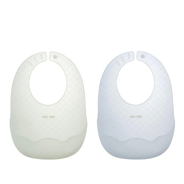 nac nac 白金矽膠雲朵圍兜